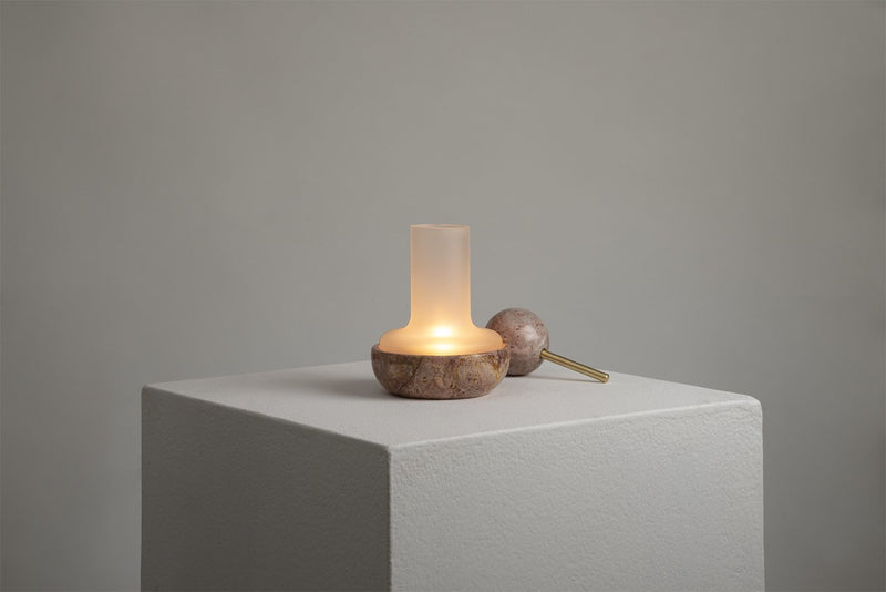 PINK MARBLE "QUINQUÉ" CANDLE LIGHT - THE WILD SHOWCASE
